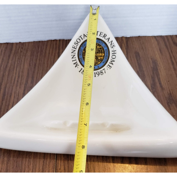 Minnesota Veterans Home Vintage 1987 Commemorative White Ceramic Ashtray - Picture 8 of 10